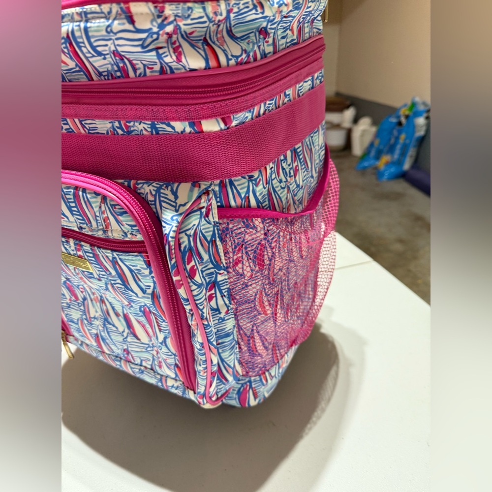 NEW Lilly Pulitzer Rolling Cooler - Picture 9 of 13